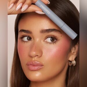 Persona Volumizing Tubing Mascara (Black)